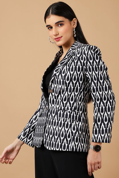 Tropical Black & White Blazer Open front Outwear With Pockets